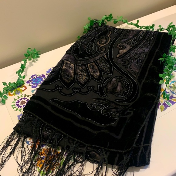 BLACK BOHO VELOUR SCARF🖤🕸️ - Picture 1 of 5
